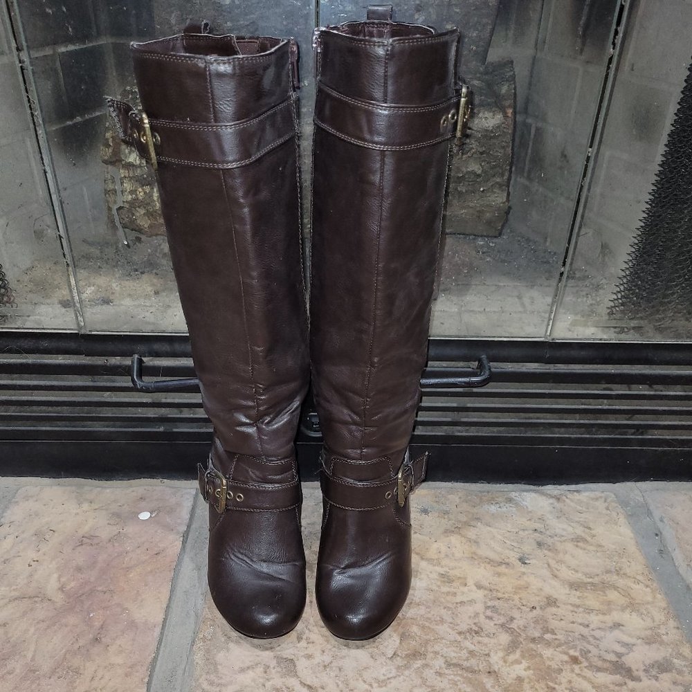 Voss tall brown zip-up heeled boots with buckles Size 6.5